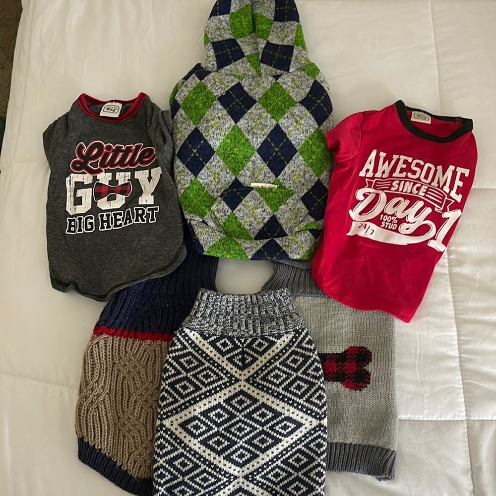 Awesome DEAL! 8 pieces for a small pet all size small